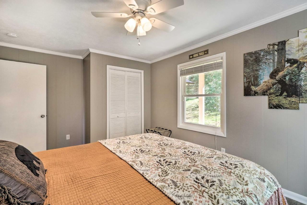 Welcoming Boone Getaway Near Hiking And Skiing! Bagian luar foto